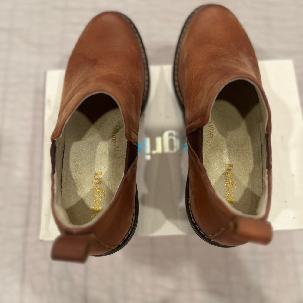 Alegria Merle Tawny Burnish Boot 8 - Picture 3 of 7
